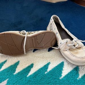 Leopard sperry shoes size 7 gentle worn